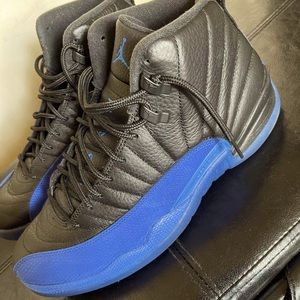 Jordan 12s royal blue 10.5